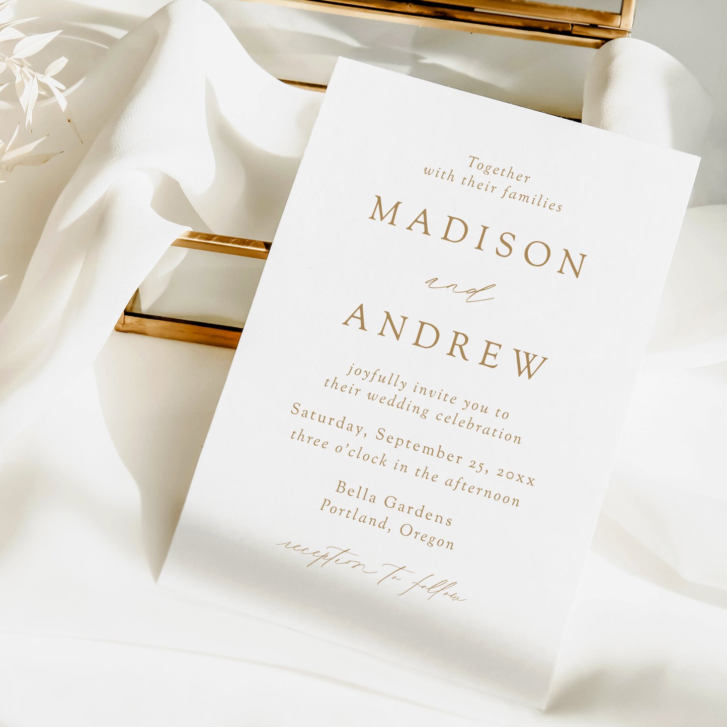 Modern Elegant Gold Wedding Invitation | Corjl Template